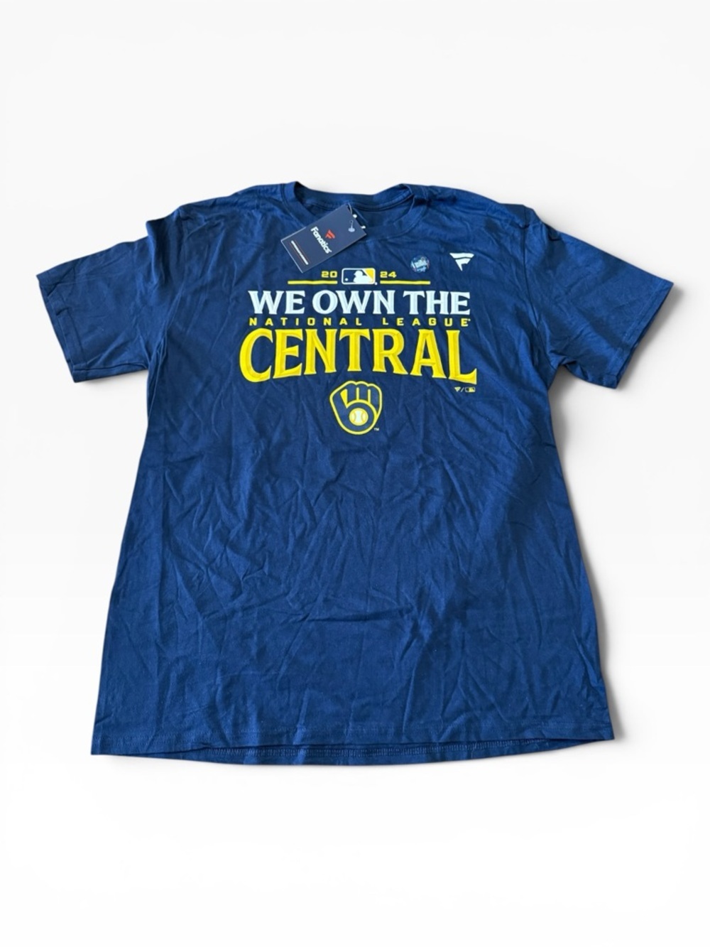 Milwaukee Brewers "Locker Room" T-Shirt  NLC  Division Champions - NWT